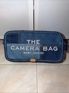 NWOT Marc Jacobs Denim Patch The Camera Bag with Navy and Nude Adjustable Strap